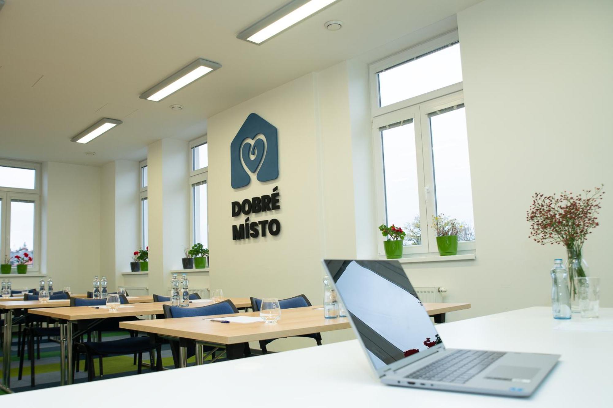 Hotel Dobré Místo Krnov Esterno foto