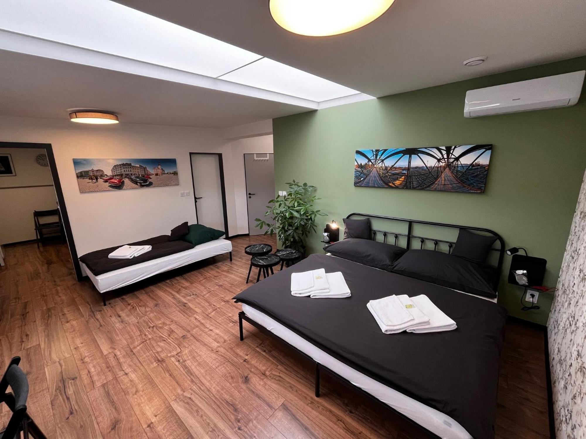 Hotel Dobré Místo Krnov Esterno foto